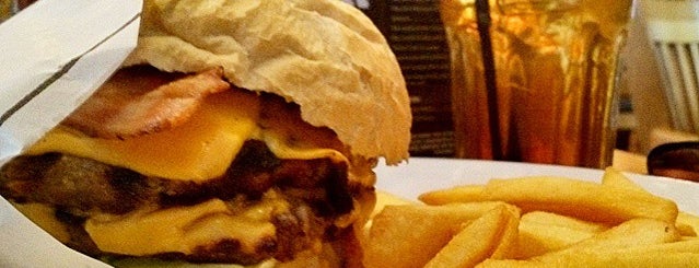 Madero Burger & Grill is one of Onde comer em Floripa? Dicas para matar a fome..
