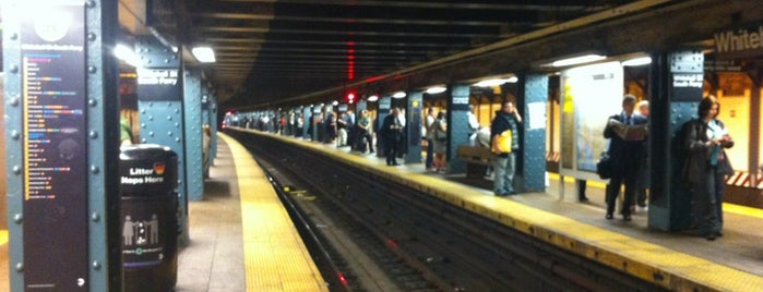 MTA Subway - Whitehall St (R/W) is one of สถานที่ที่ Jason ถูกใจ.