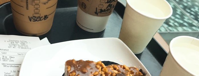 Starbucks is one of Rickyさんのお気に入りスポット.
