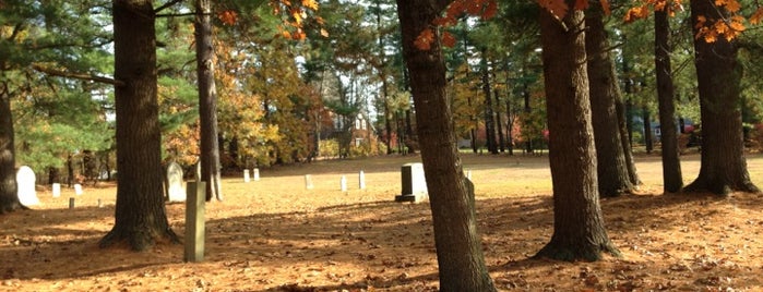 First Settlers Burying Ground is one of Old Historic Cemeteries.