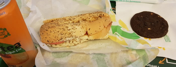 Subway is one of Gülさんの保存済みスポット.