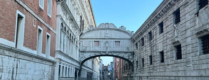 Bridge of Sighs is one of Italy.