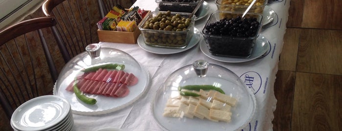 Nuh Ocakbaşı is one of Adana Delights: #gourmet #nightlife.