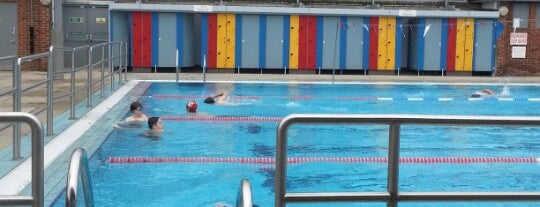 London Fields Lido is one of London To Do.