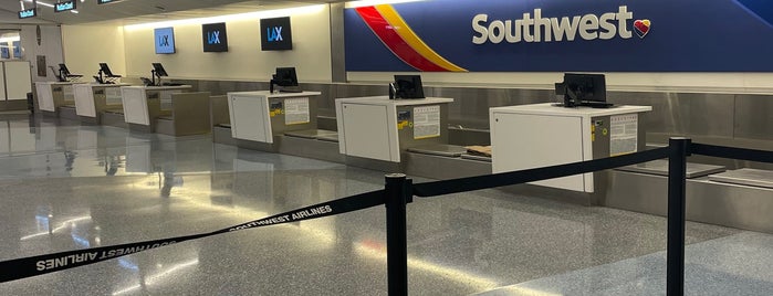 Southwest Airlines Check-in is one of Lugares favoritos de Zachary.