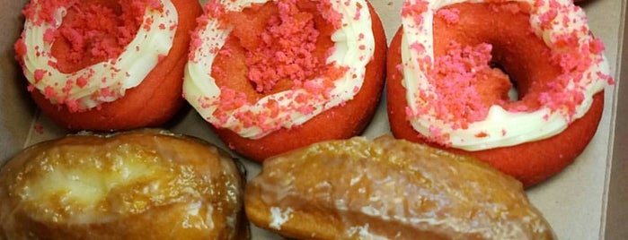 Pinkbox Doughnuts is one of Keepers.
