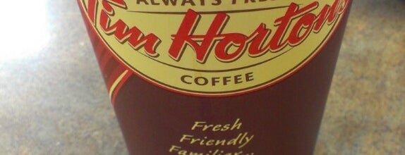 Tim Hortons is one of Monaさんのお気に入りスポット.