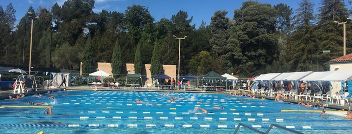 Trefethen Aquatic Center at Mills College is one of Tempat yang Disukai Nnenniqua.