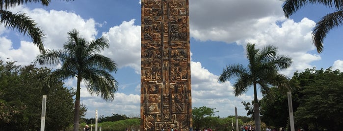 Parque Zoológico del Bicentenario: Animaya is one of Yucatan.