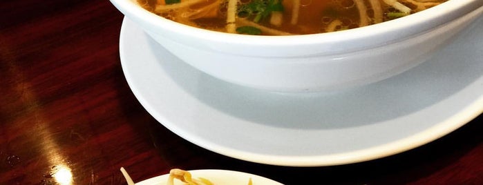 simply pho is one of Kimmie's Saved Places.