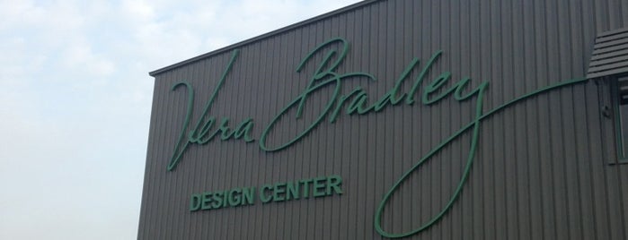Vera Bradley Design Center is one of Lugares favoritos de JULIE.