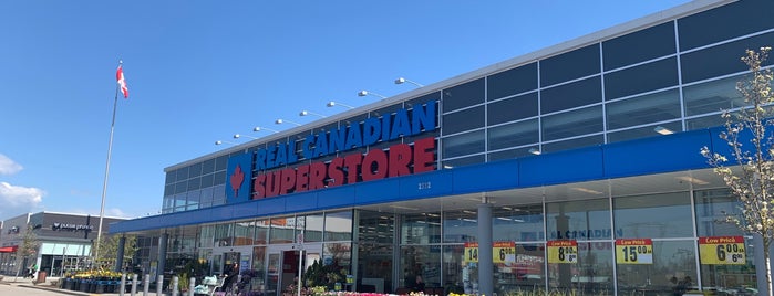 Real Canadian Superstore is one of Lieux qui ont plu à Moe.