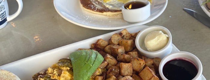 Fig Tree Cafe is one of Pacific Beach.