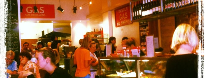Gas Eatery and Supplies is one of Posti che sono piaciuti a Michael.