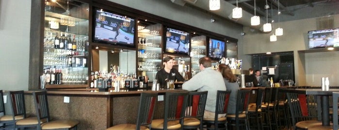 The OC Bar & Grill is one of Posti che sono piaciuti a Ronald.
