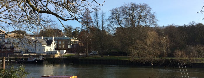 Richmond Riverside is one of London.