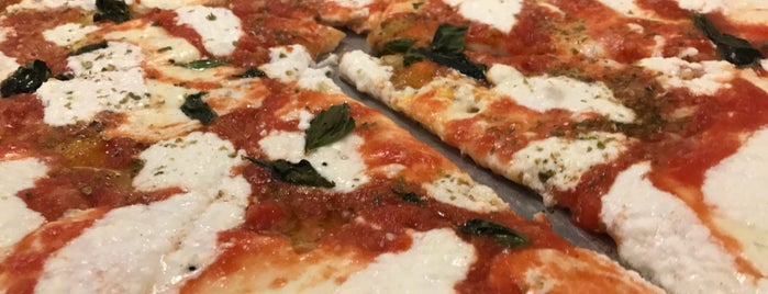 Juliana's Pizza is one of The 15 Best Places for Margherita Pizza in Brooklyn.