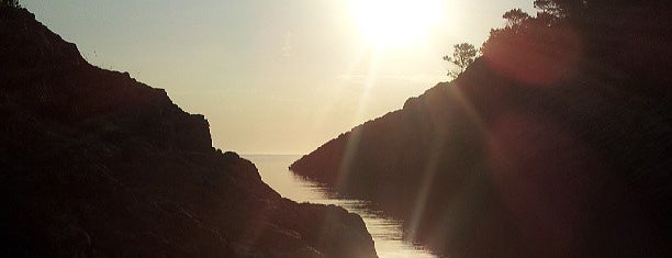 Cala Pedrosa is one of PLAYAS y CALAS COSTA BRAVA.