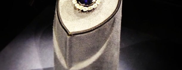 Hope Diamond Exhibit is one of Oh That Place!!!!!.
