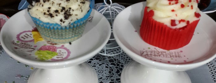 Cup'n Cakery is one of Favori.