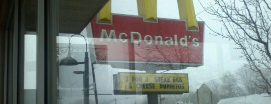 McDonald's is one of Orte, die Edgardo gefallen.