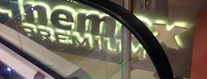 Cinemex Premium is one of Lugares favoritos de Twitter:.
