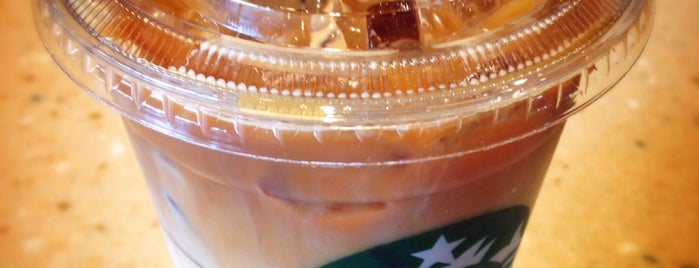 Starbucks is one of Twitter: 님이 좋아한 장소.