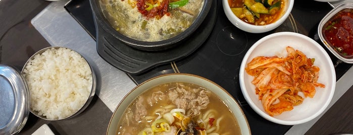 Shin Korean Restaurant is one of Posti che sono piaciuti a Y.