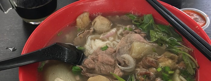 Ara Vietnamese Noodles is one of Locais curtidos por Y.