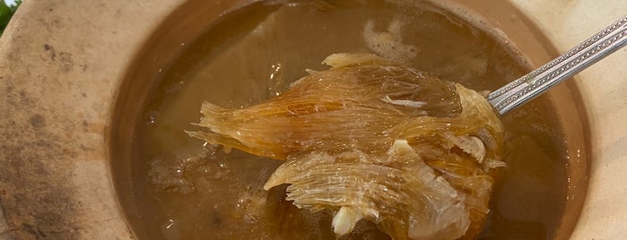 Kieak shark fin is one of Yさんのお気に入りスポット.