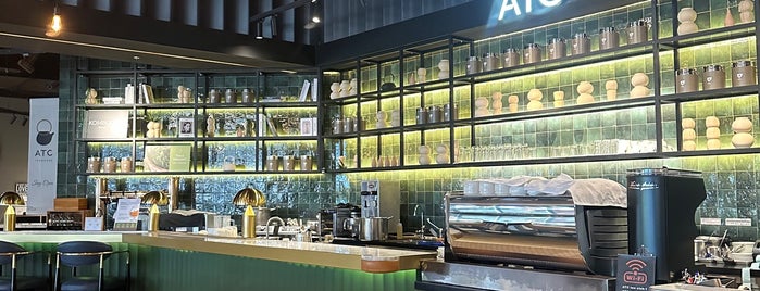 Atc Tea Club is one of สถานที่ที่ Y ถูกใจ.