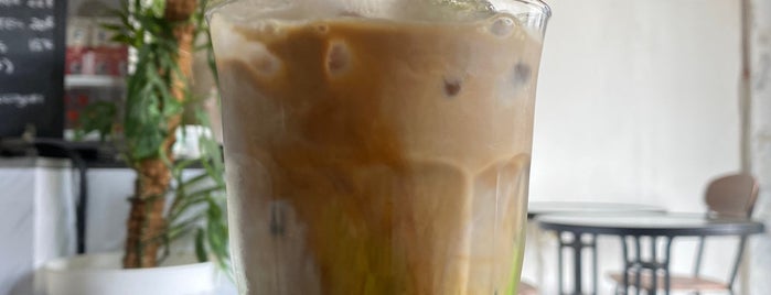 Seruput Koffie is one of Yさんのお気に入りスポット.