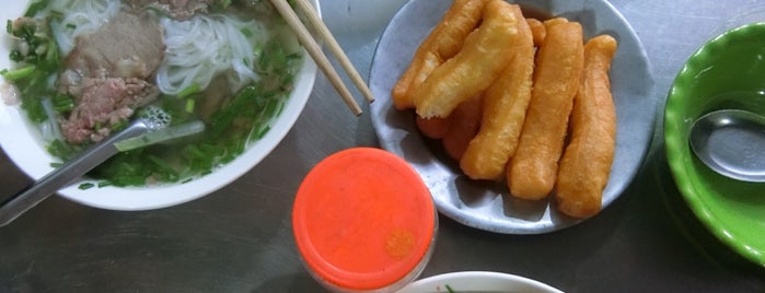 Phở Thìn Bờ Hồ is one of Yさんのお気に入りスポット.