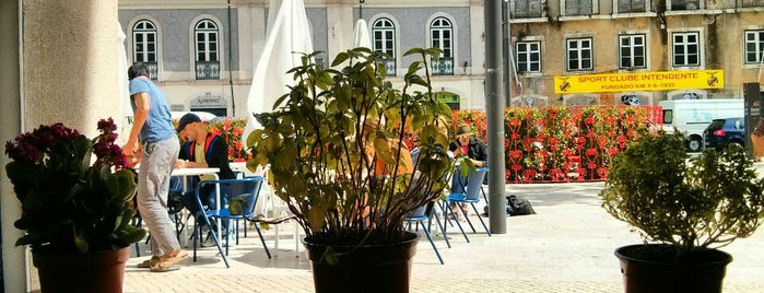 Largo Café is one of Lisboa likes.