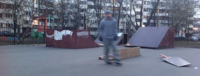 Скейт-парк "Сирень" is one of Про котиться.