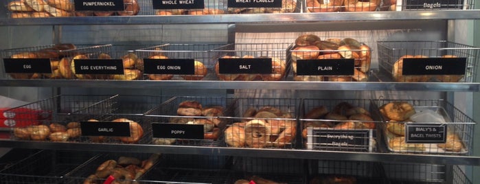 Goldberg's Famous Bagels is one of Lugares favoritos de Zachary.