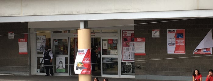 Office Depot is one of Luis'in Beğendiği Mekanlar.