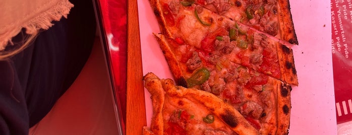 Yeni Barış Pide Kebap Salonu is one of 🍕 Pizza & Pide @ Ankara.