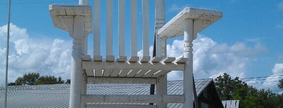 World's Largest Rocking Chair is one of Biloxi Beach Vacation.