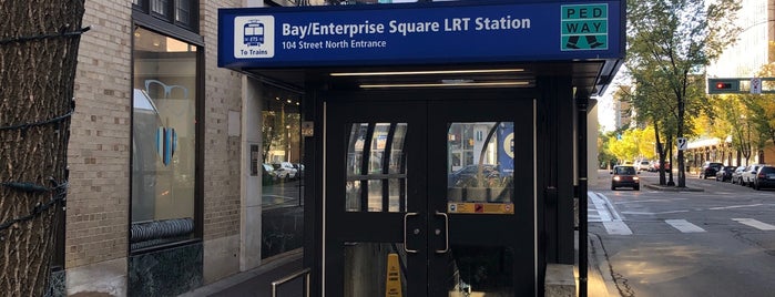 Bay/Enterprise Square LRT Station is one of Edmonton / Canadá.