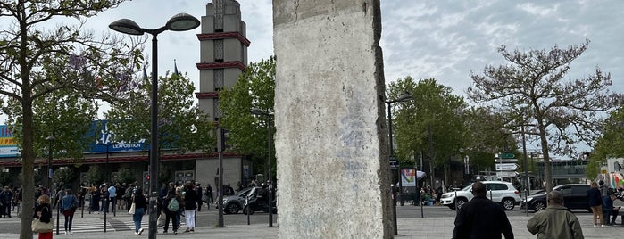 Morceau du Mur de Berlin is one of To Try - Elsewhere12.