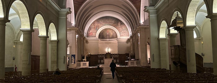 Église Saint-Jean-Baptiste de Grenelle is one of Églises & lieux de cultes de Paris.