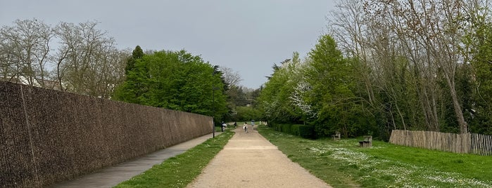 La Coulée Verte is one of Paris.