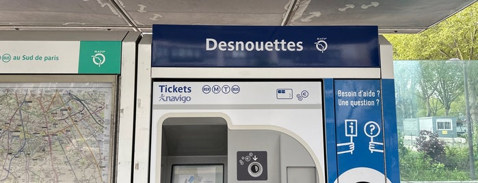 Station Desnouettes [T3a] is one of Tramways de Paris.