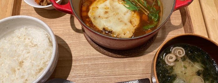 Cha-Nabe Café Kagurazaka Saryo is one of Japan 🇯🇵.