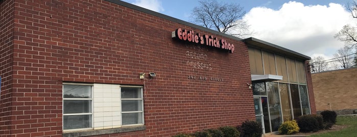 Eddie's Trick Shop is one of Atlanta.