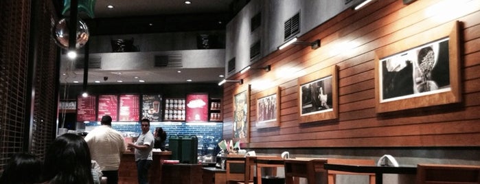 Starbucks is one of Locais curtidos por Nayeli.