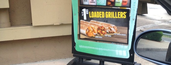 Taco Bell is one of สถานที่ที่ Darren K ถูกใจ.