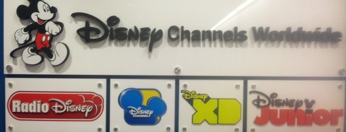 The Walt Disney Company is one of Lugares favoritos de Michael.