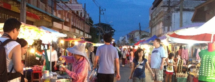 Wualai Saturday Nightmarket is one of Chiang-Mai Trip.